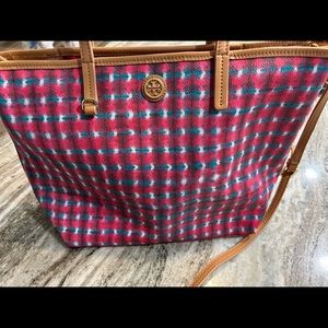 Beautiful Tory Burch Purse with Crossbody Strap LIKE NEW CONDITION!!